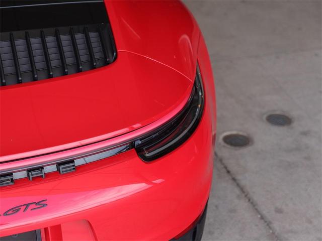 Photo of 2023 Red Porsche 911