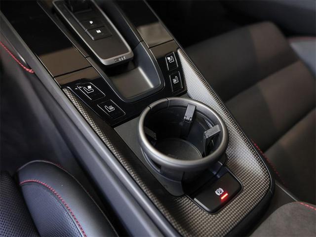 Photo of 2023 Red Porsche 911