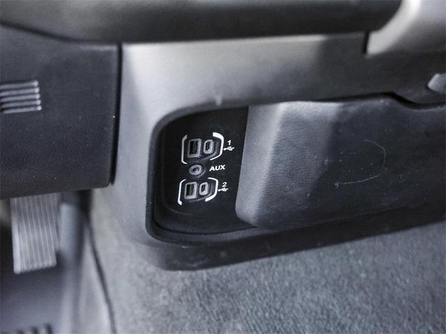 Photo of 2020 Granite Crystal Clearcoat Metallic RAM 1500