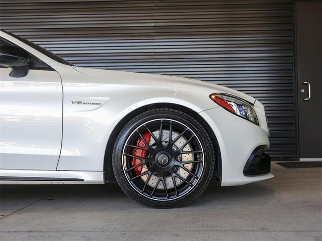 Photo of 2021 designo Diamond White Metallic Mercedes-Benz AMG C 63