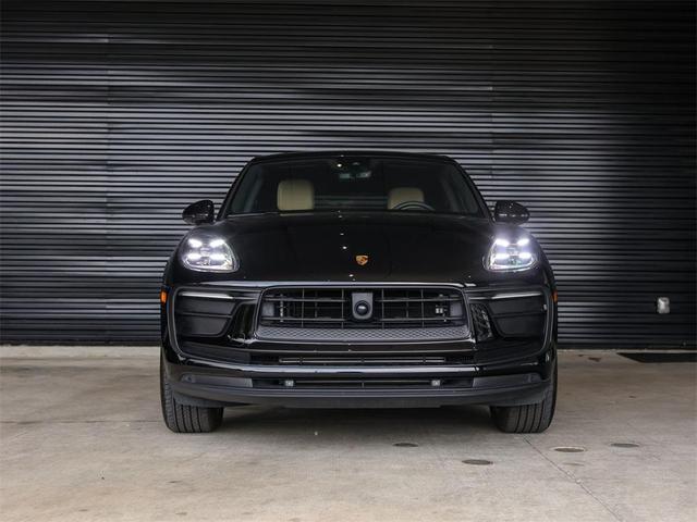 Photo of 2025 Black Porsche Macan