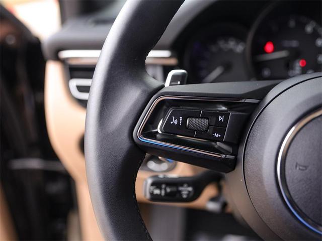 Photo of 2025 Black Porsche Macan