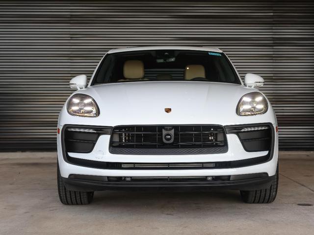 Photo of 2025 White Porsche Macan
