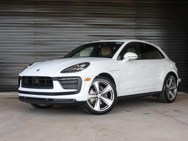 Photo of 2025 White Porsche Macan
