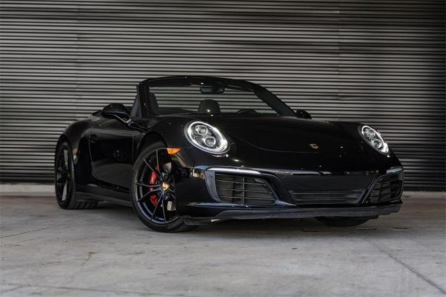 Photo of 2017 Black Porsche 911