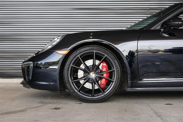 Photo of 2017 Black Porsche 911