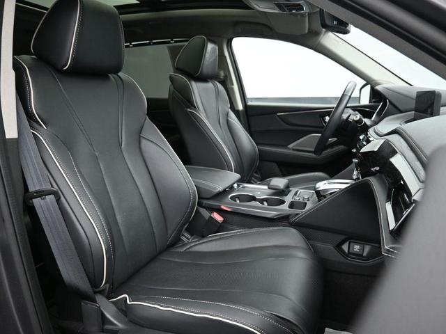 Photo of 2022 Liquid Carbon Metallic Acura MDX