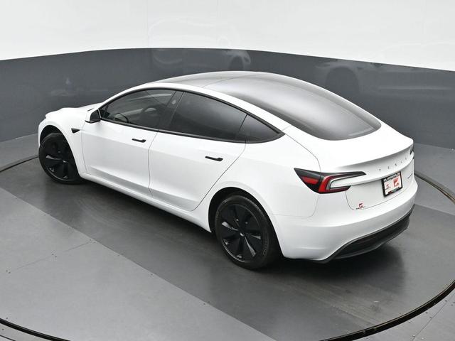 Photo of 2025 Pearl White Multi-Coat Tesla Model 3