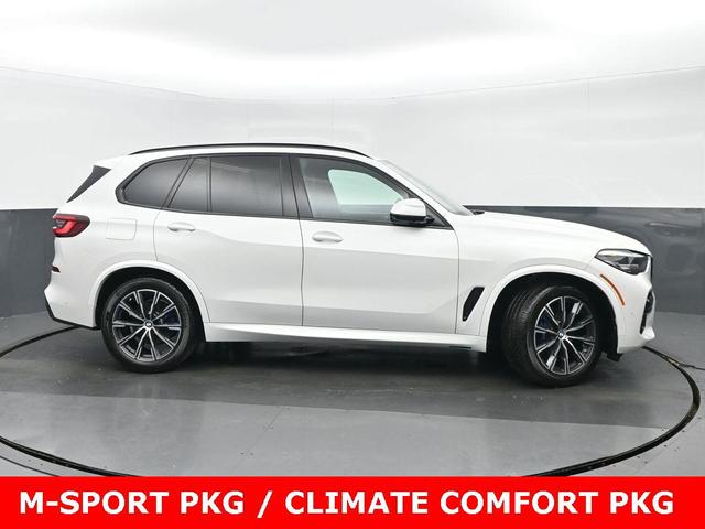 Photo of 2022 Mineral White Metallic BMW X5
