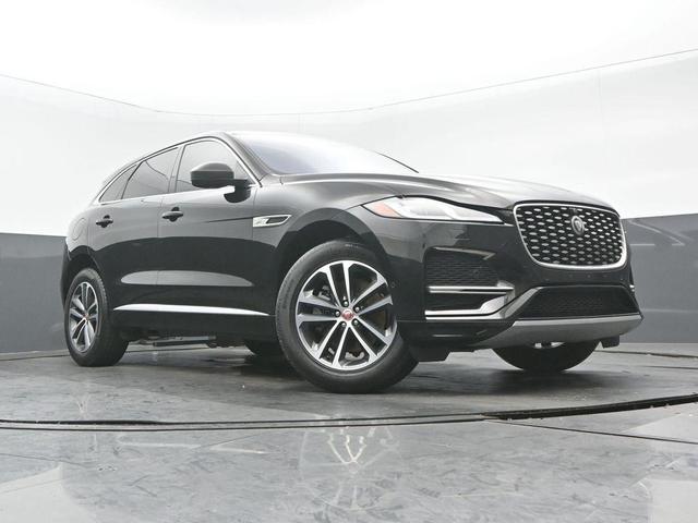 Photo of 2021 Black Jaguar F-PACE