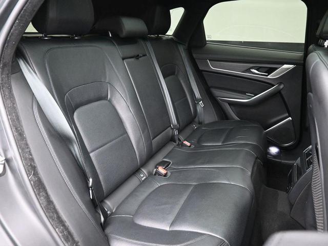Photo of 2021 Black Jaguar F-PACE