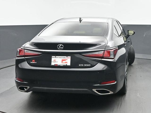 Photo of 2022 Black Lexus ES 350