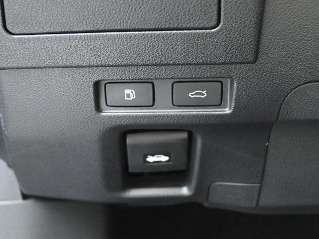 Photo of 2022 Black Lexus ES 350