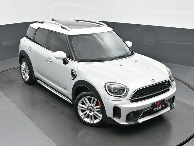 Photo of 2023 White Silver Metallic MINI Countryman