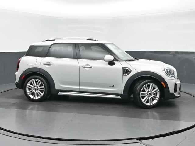 Photo of 2023 White Silver Metallic MINI Countryman