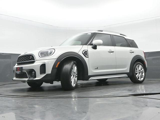 Photo of 2023 White Silver Metallic MINI Countryman