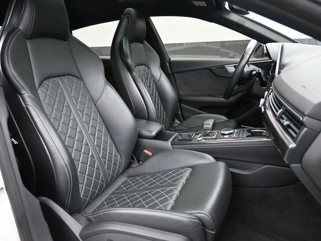 Photo of 2018 Glacier White Audi S5