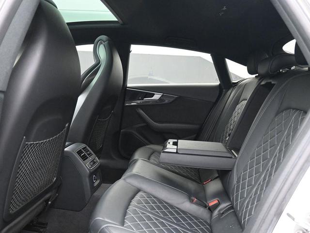 Photo of 2018 Glacier White Audi S5