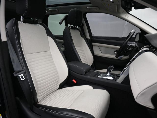 Photo of 2021 Blue Land Rover Discovery Sport