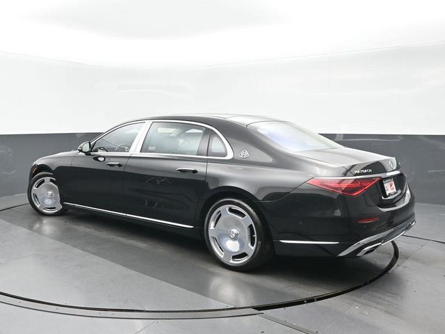 Photo of 2022 Black Mercedes-Benz Maybach S 580