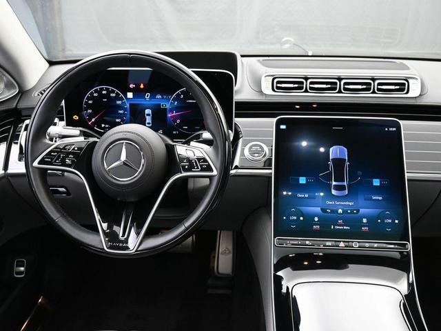 Photo of 2022 Black Mercedes-Benz Maybach S 580