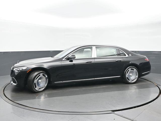 Photo of 2022 Black Mercedes-Benz Maybach S 580