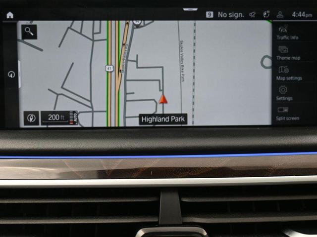Photo of 2022 Black Sapphire Metallic BMW 750