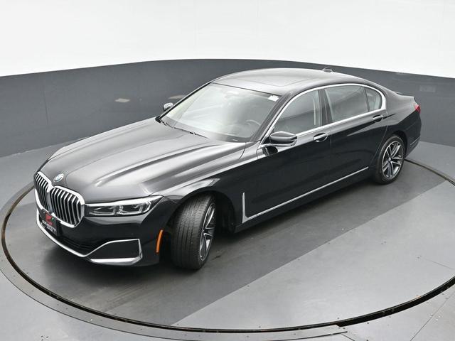 Photo of 2022 Black Sapphire Metallic BMW 750
