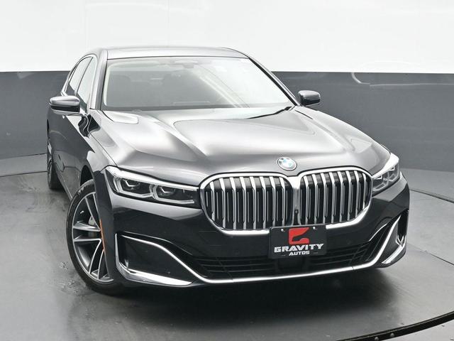 Photo of 2022 Black Sapphire Metallic BMW 750