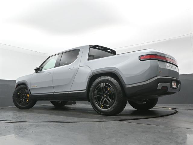 Photo of 2023 LA Silver Rivian R1T