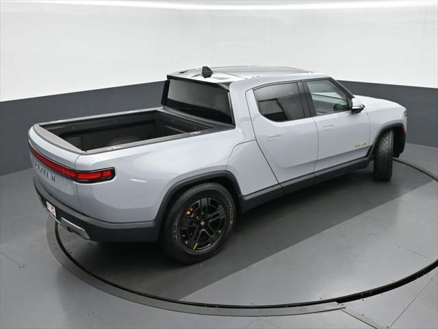 Photo of 2023 LA Silver Rivian R1T