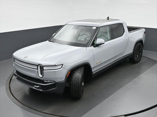 Photo of 2023 LA Silver Rivian R1T