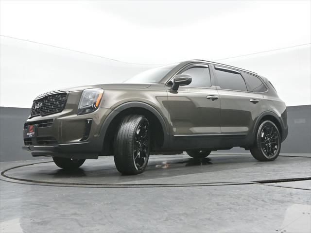 Photo of 2022 Dark Moss Kia Telluride