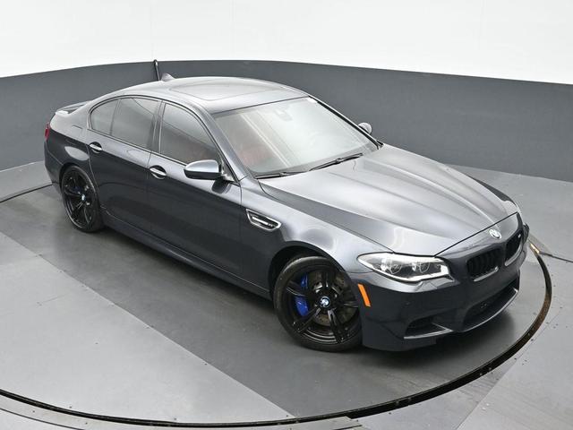 Photo of 2016 Gray Metallic BMW M5