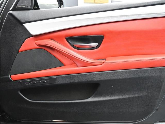 Photo of 2016 Gray Metallic BMW M5