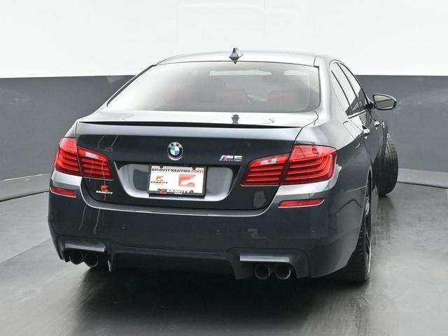 Photo of 2016 Gray Metallic BMW M5