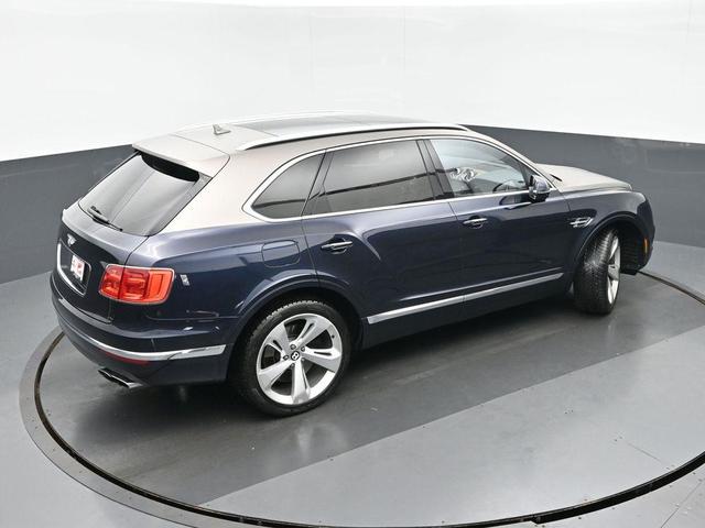 Photo of 2019 Blue Bentley Bentayga