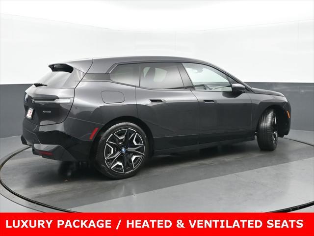 Photo of 2022 Dark Graphite BMW iX