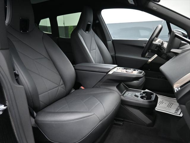 Photo of 2022 Dark Graphite BMW iX