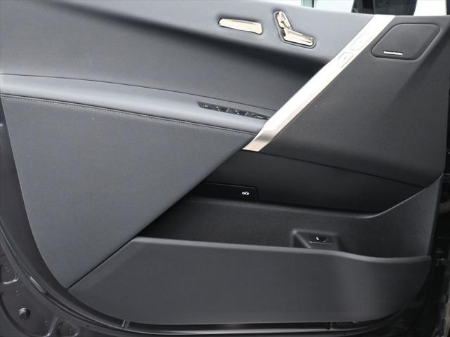 Photo of 2022 Dark Graphite BMW iX
