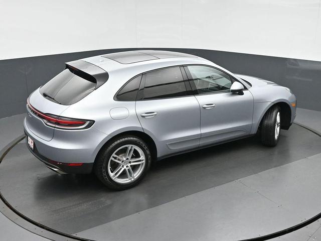 Photo of 2021 Dolomite Silver Metallic Porsche Macan