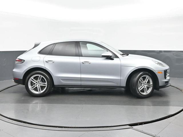 Photo of 2021 Dolomite Silver Metallic Porsche Macan