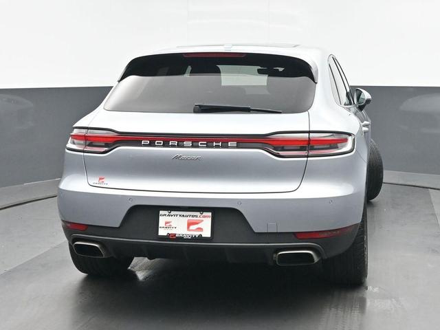 Photo of 2021 Dolomite Silver Metallic Porsche Macan