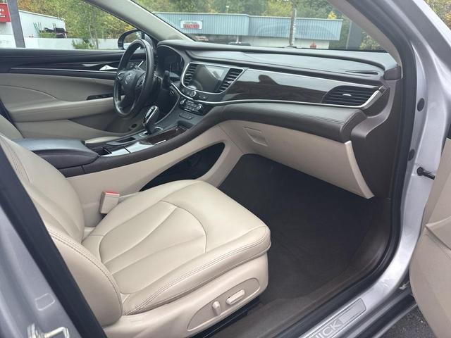 Photo of 2017 Quicksilver Metallic Buick LaCrosse