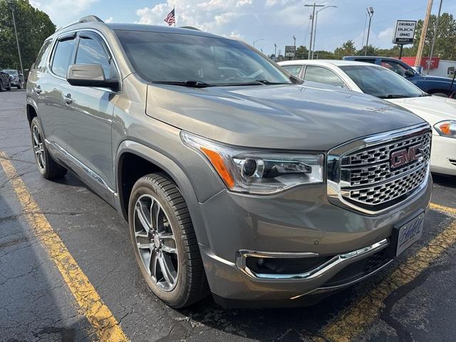 Photo of 2019 Pepperdust Metallic GMC Acadia