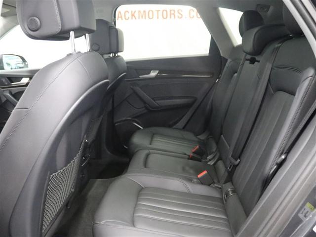 Photo of 2018 Manhattan Gray Metallic Audi Q5