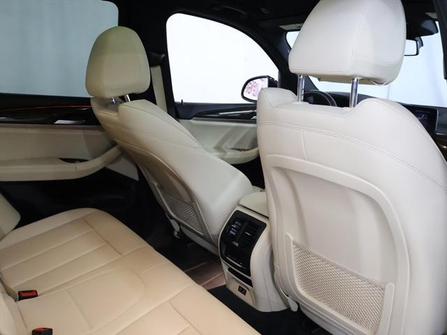 Photo of 2021 WHITE BMW X3