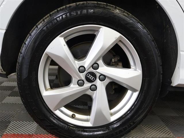 Photo of 2021 WHITE Audi Q3