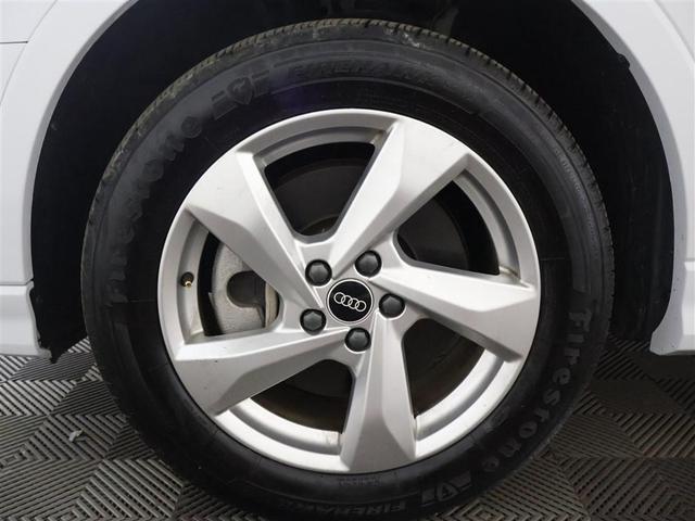 Photo of 2021 WHITE Audi Q3