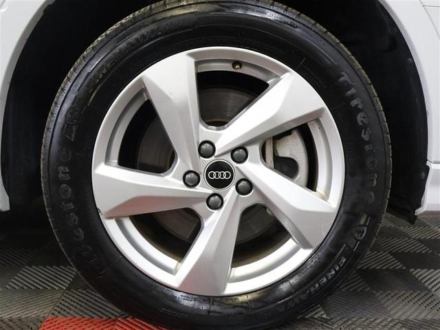 Photo of 2021 WHITE Audi Q3